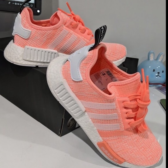 Adidas NMD R1 - Picture 2 of 6